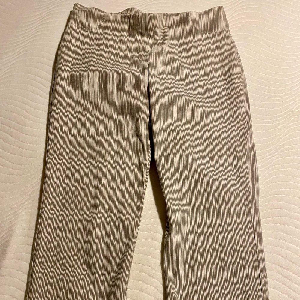 LG Beige Striped Crop Pants